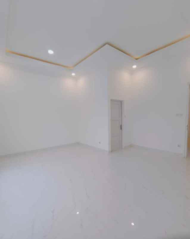 dijual rumah kembangan