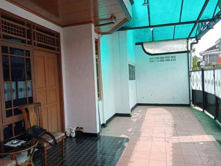dijual rumah kembar