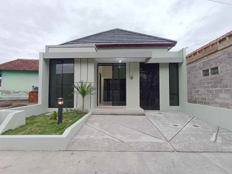 dijual rumah kemudo prambanan klaten