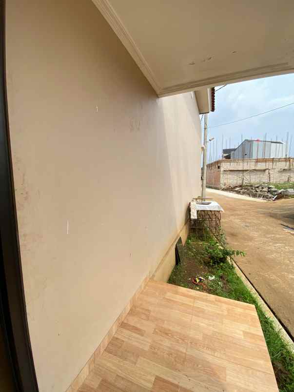 dijual rumah keradenan sukahati bogor