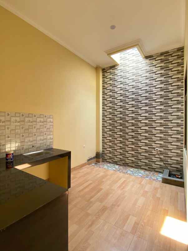 dijual rumah keradenan sukahati bogor