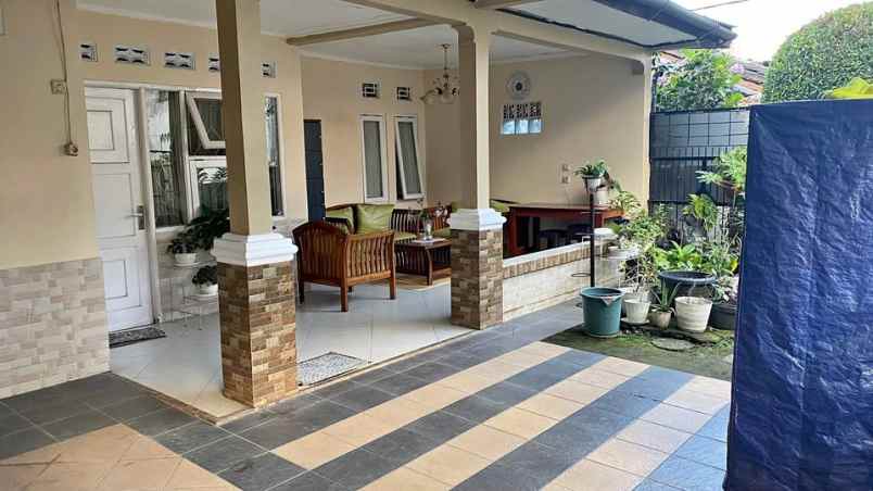 dijual rumah komplek bandung indah raya