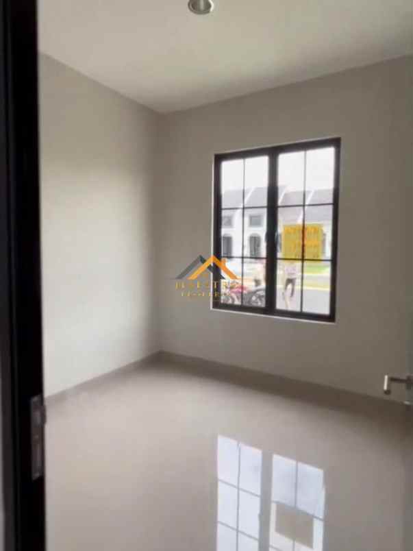 dijual rumah komplek citraland tanjung