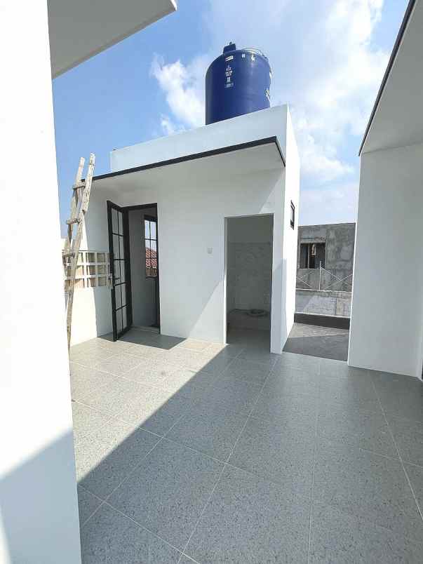 dijual rumah komplek one gate di joglo