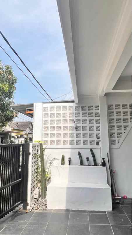 dijual rumah komplek permata kopo