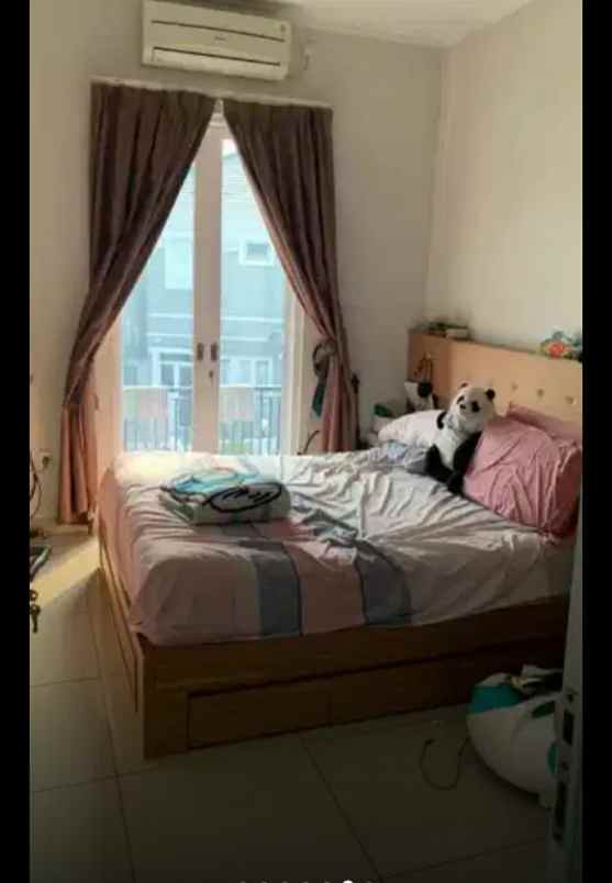 dijual rumah komplek sakura regency