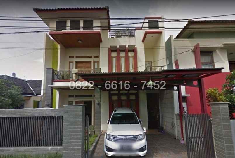 dijual rumah komplek sariwangi