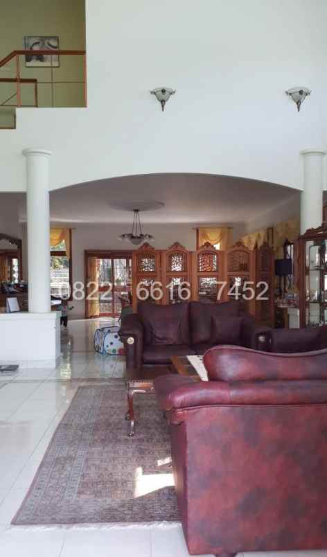 dijual rumah komplek sariwangi cihanjuang