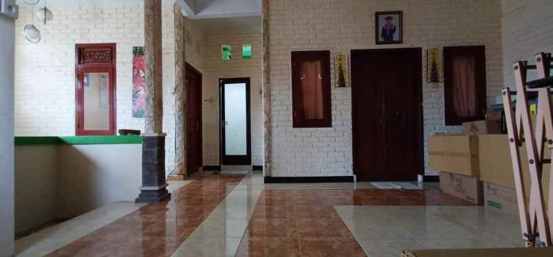 dijual rumah lantai 2 lokasi kertadalem sidakarya