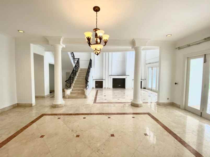 dijual rumah lebak bulus