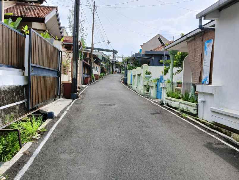 dijual rumah lebdosari