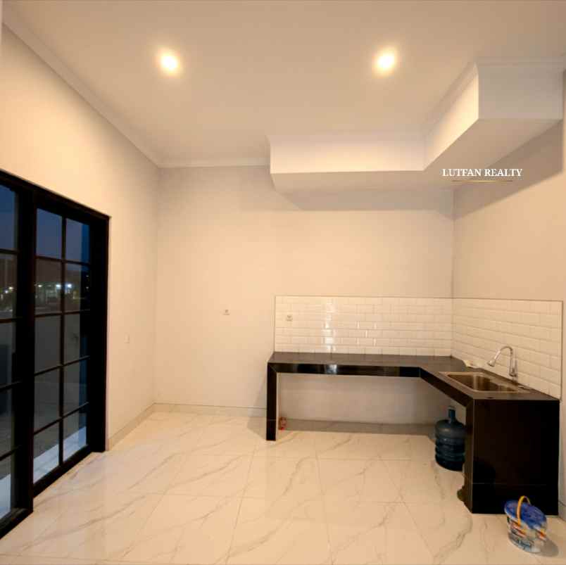 dijual rumah lenteng agung