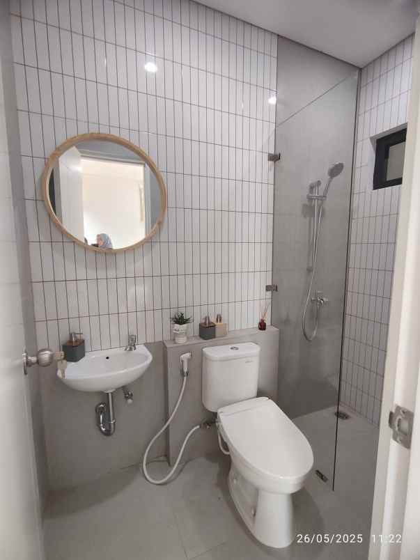 dijual rumah limo depok