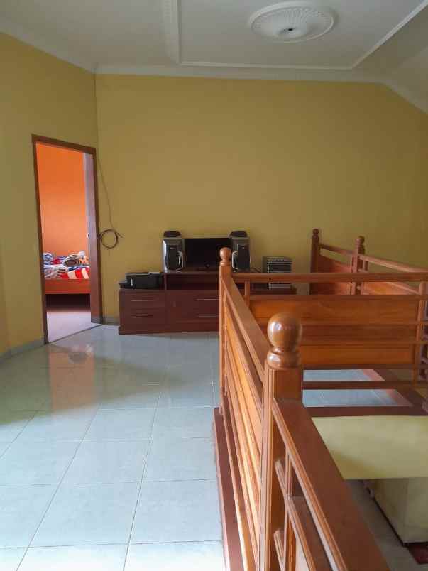 dijual rumah lokasi di sukun kota malang