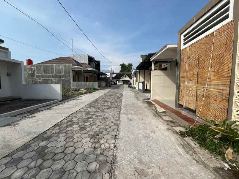 dijual rumah lokasi jebugan klaten