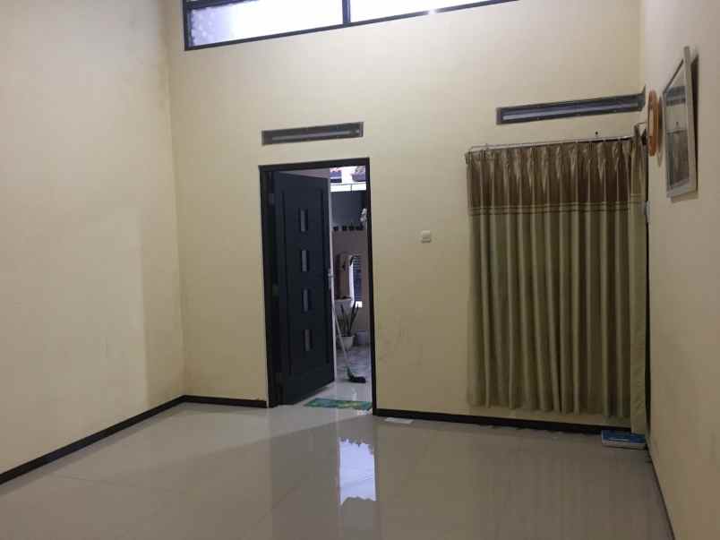 dijual rumah lokasi perumahan ampeldento malang
