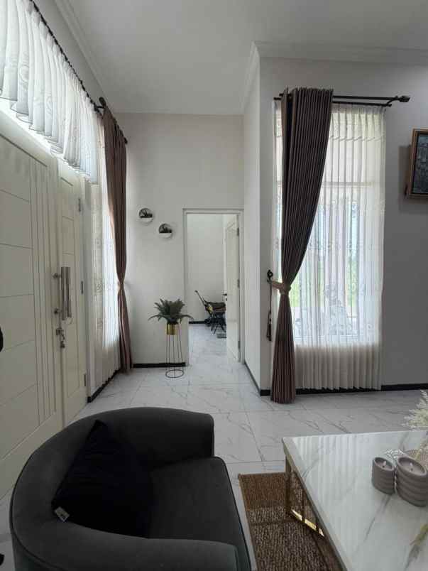 dijual rumah lowokwaru