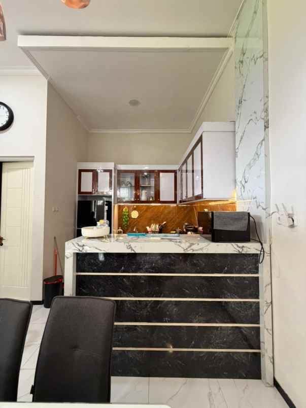 dijual rumah lowokwaru