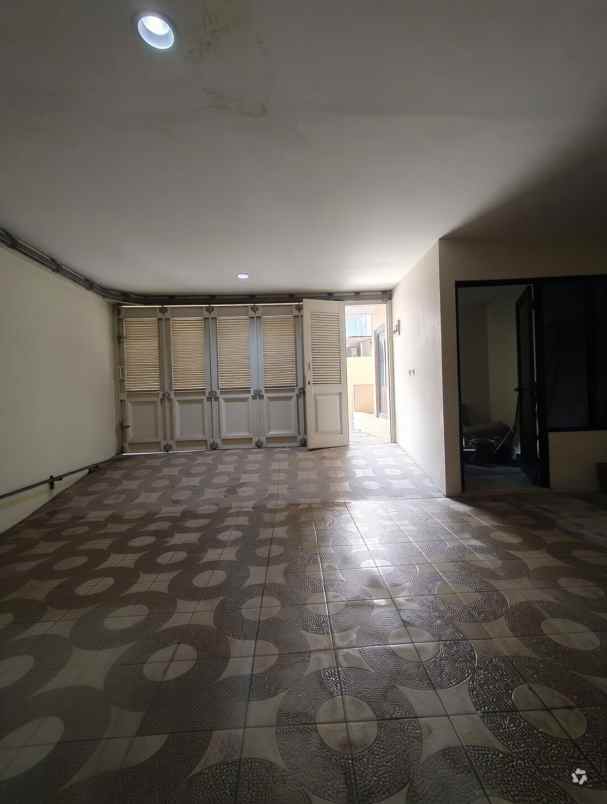 dijual rumah lubang buaya jaktim