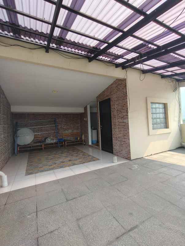 dijual rumah lubang buaya jaktim