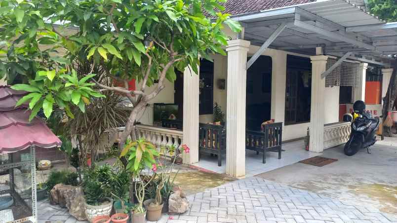 dijual rumah mangku jalan raya jl