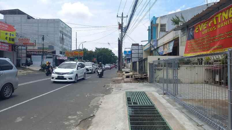 dijual rumah mangku jalan raya jl