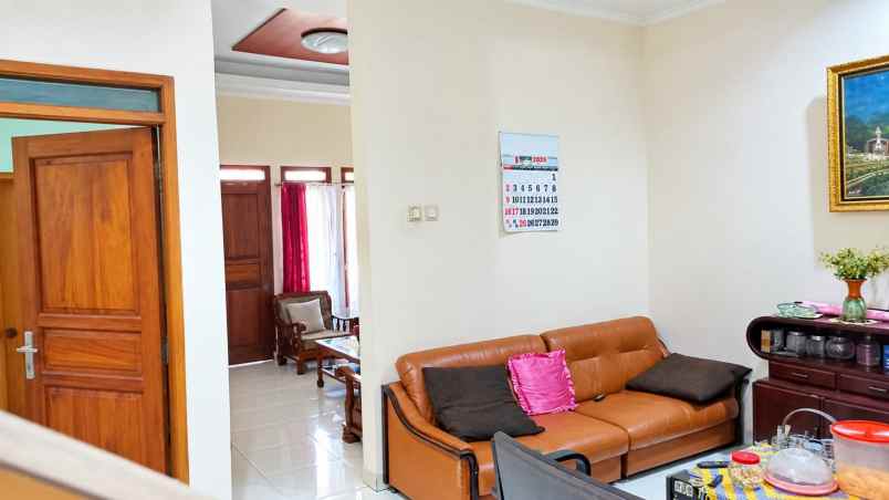 dijual rumah margacinta margawangi