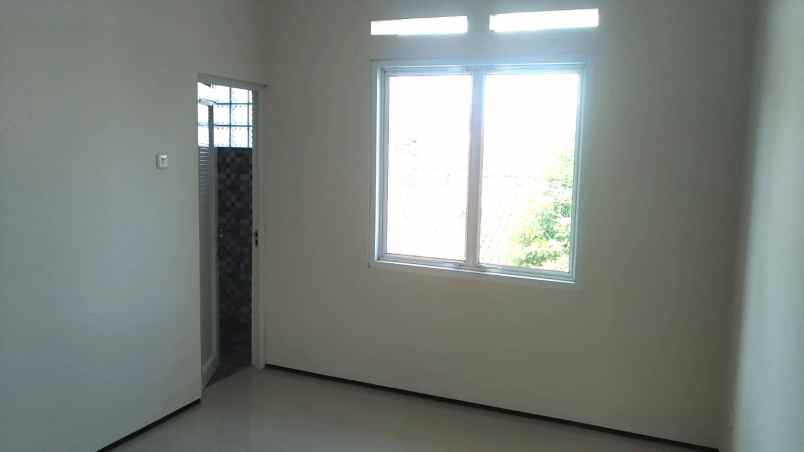 dijual rumah margahayu raya