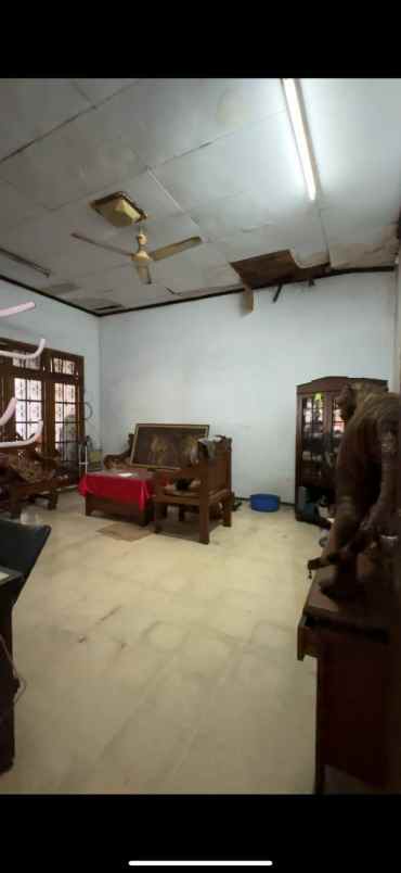 dijual rumah menteng