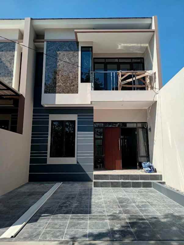 dijual rumah metro margahayu