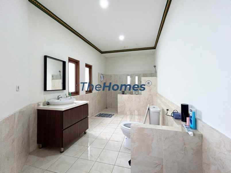 dijual rumah mewah di gudang peluru kebon baru tebet