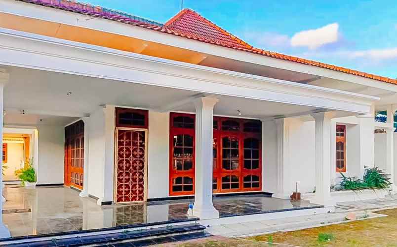 dijual rumah mewah di jajar solo