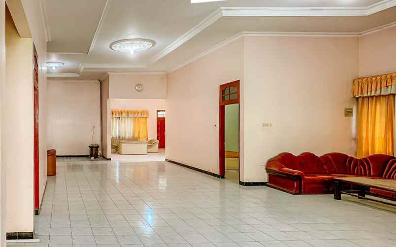 dijual rumah mewah di jajar solo