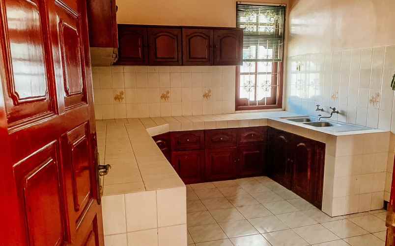 dijual rumah mewah di jajar solo