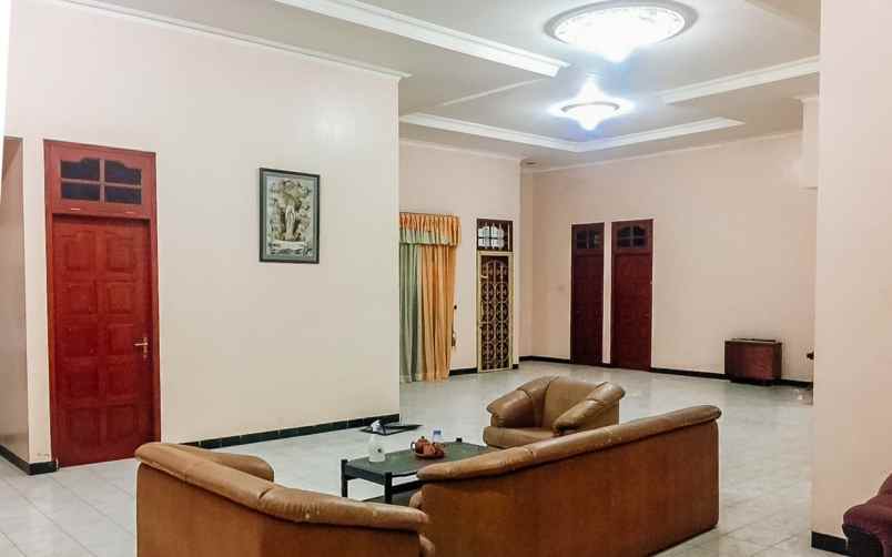 dijual rumah mewah di jajar solo