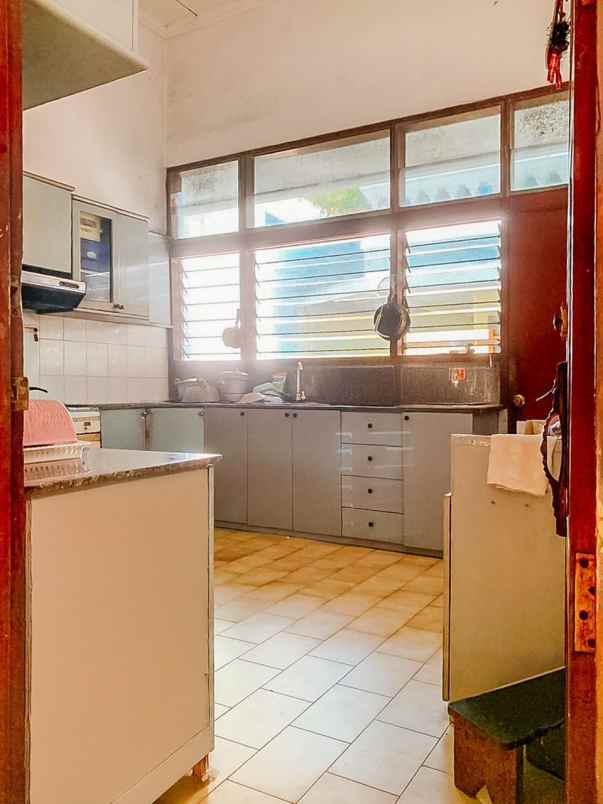 dijual rumah mewah di kerten solo