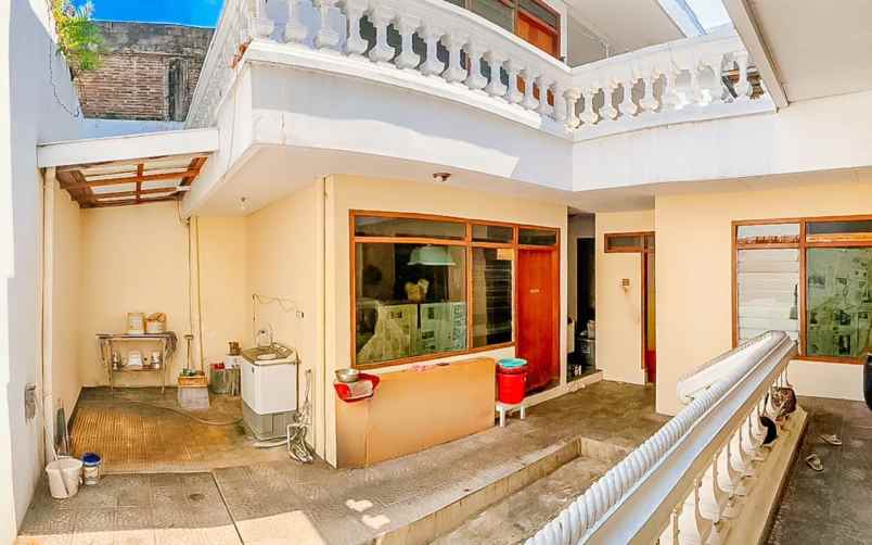 dijual rumah mewah di kerten solo