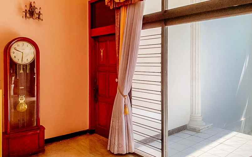 dijual rumah mewah di kerten solo