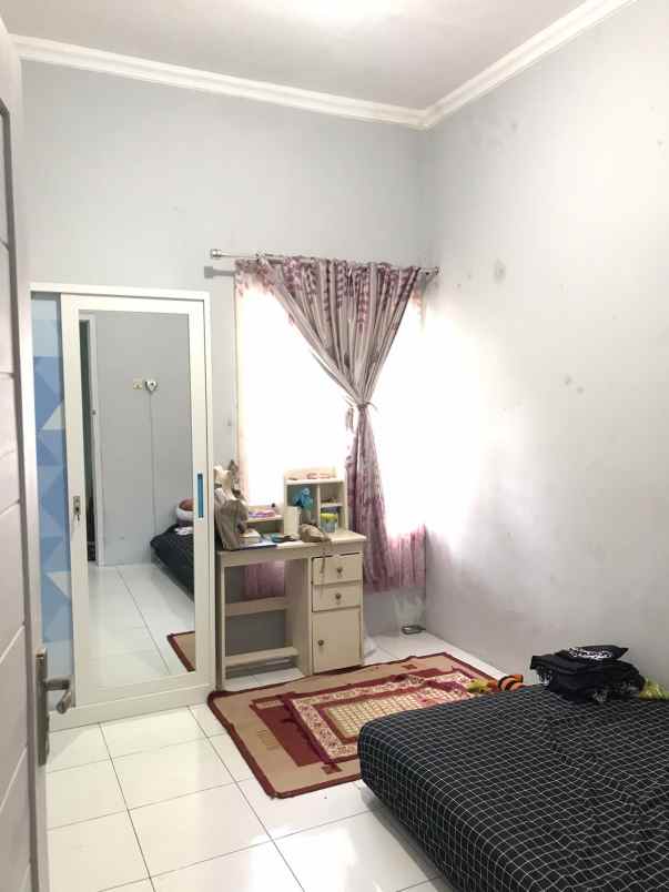 dijual rumah modern minimalis 2 lantai dekat terminal