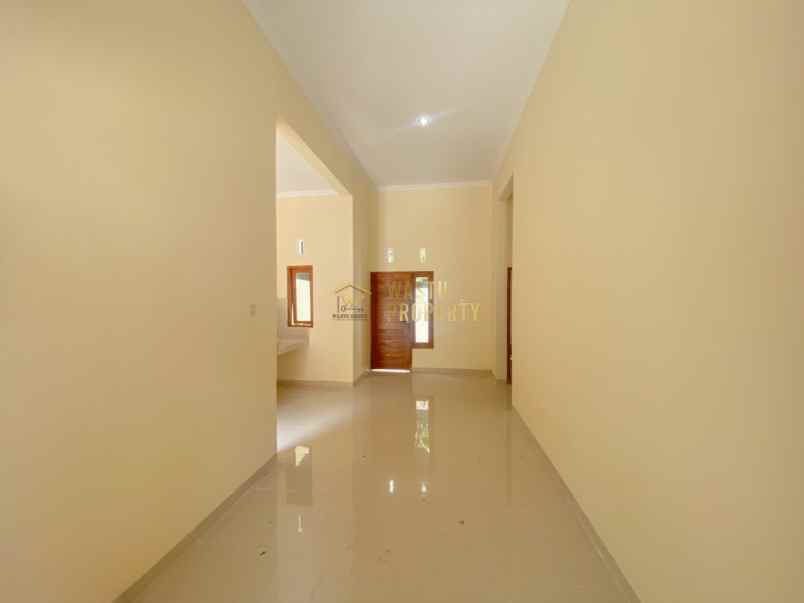 dijual rumah moyudan