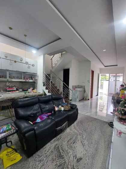 dijual rumah mulyosari