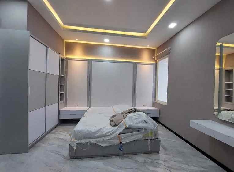 dijual rumah mulyosari