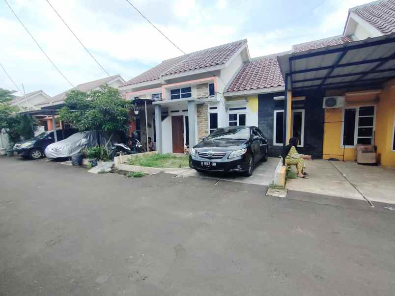 dijual rumah mutiara jaya 4 cipayung