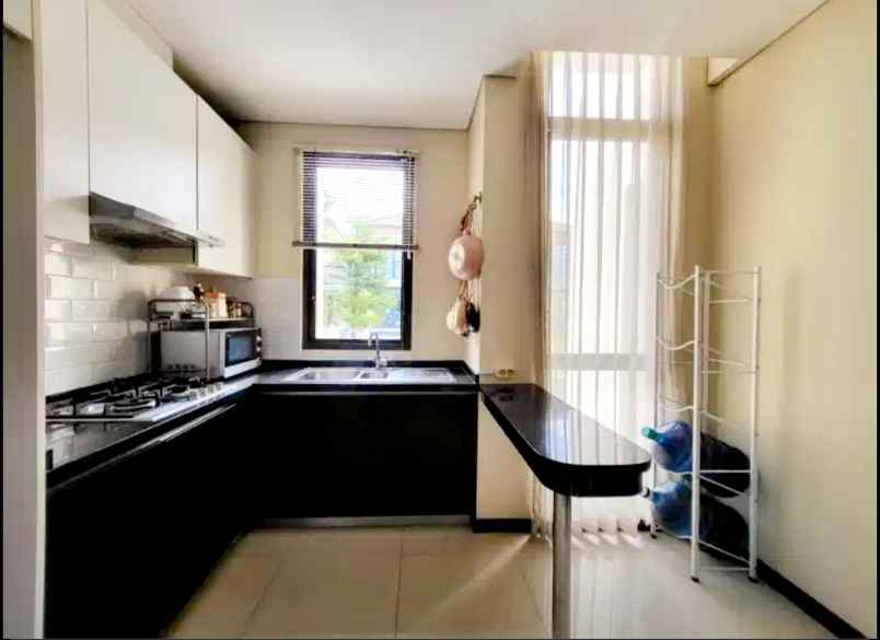 dijual rumah navapark lancewood