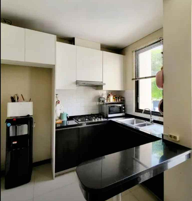 dijual rumah navapark lancewood