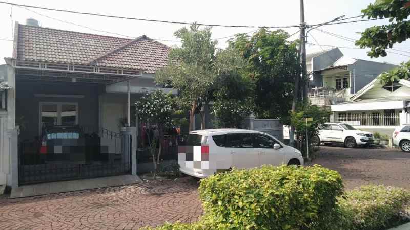dijual rumah nirwana eksekutif