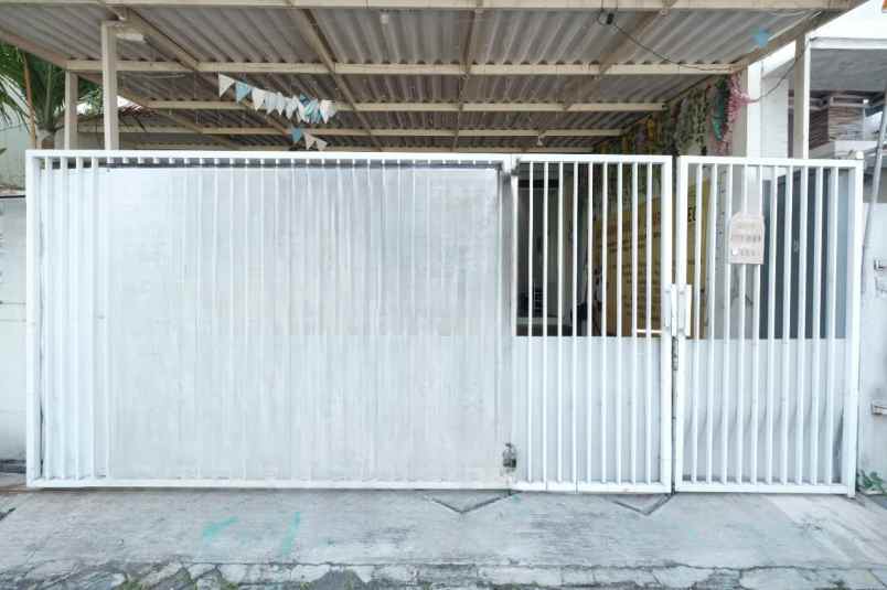 dijual rumah nirwana eksekutif