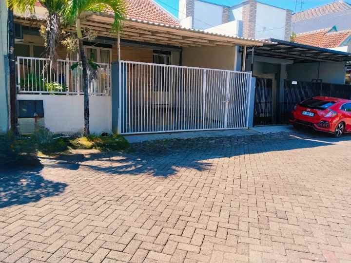 dijual rumah nirwana eksekutif