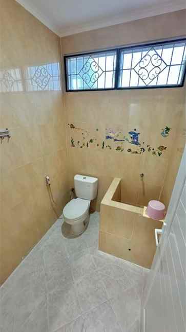 dijual rumah nirwana eksekutif