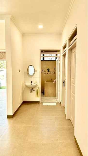 dijual rumah nirwana eksekutif